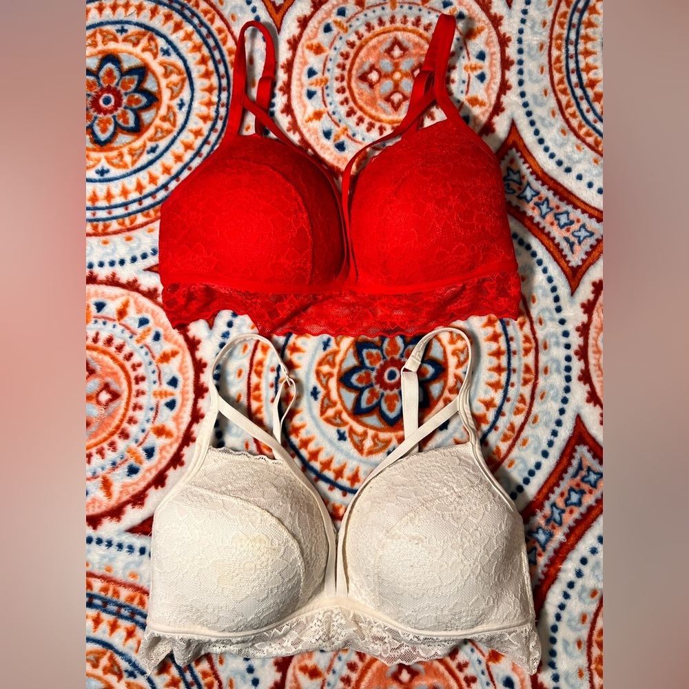 VS PINK Lace Bra Pair Bundle (M, D-DD)